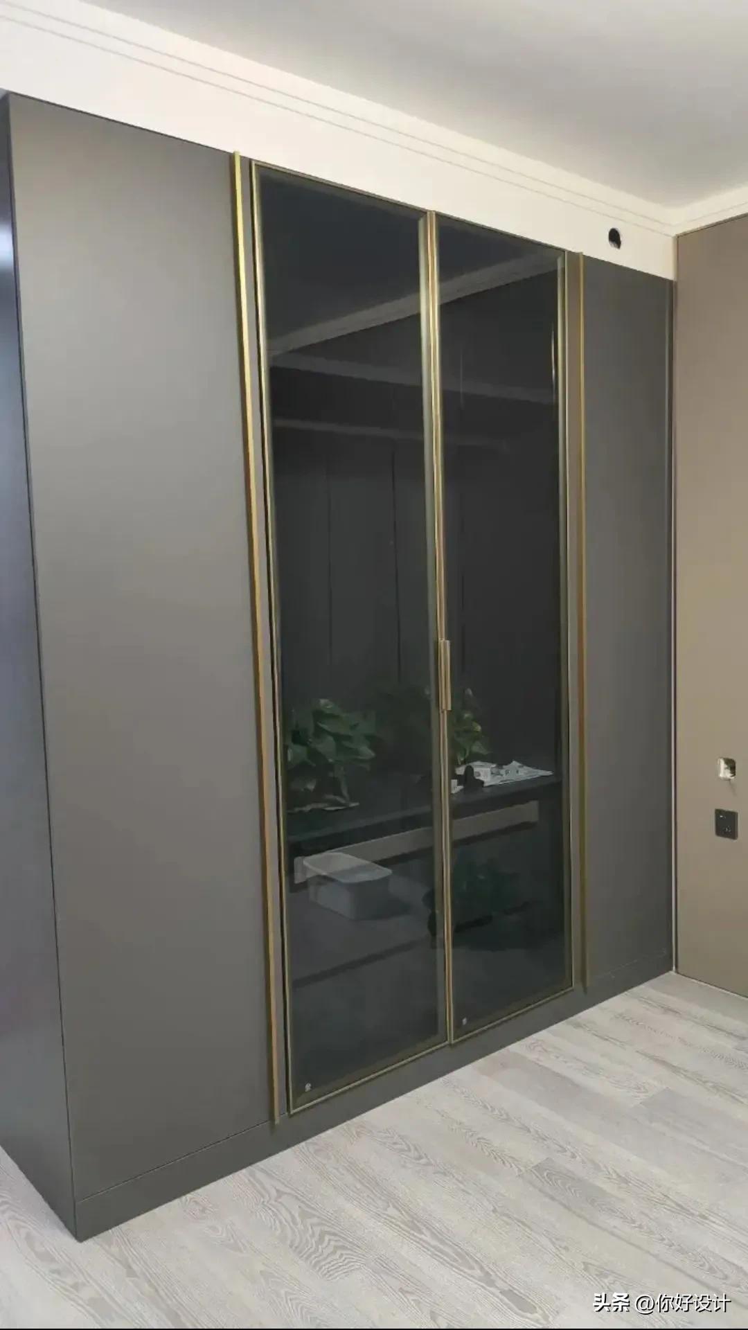 三十厘米宽的衣柜推荐,三十款卧室高颜值衣柜案例