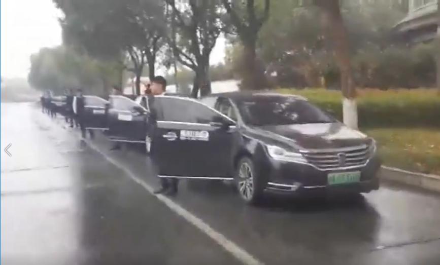 一辆小轿车怎么赚钱,一辆轿车赚钱