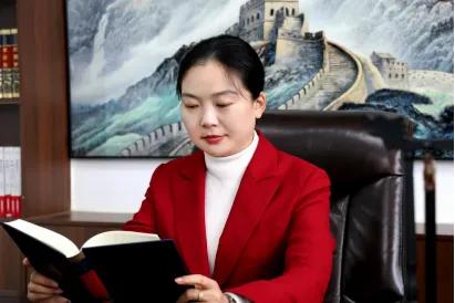 政协委员助力特色农业发展,南阳女政协委员