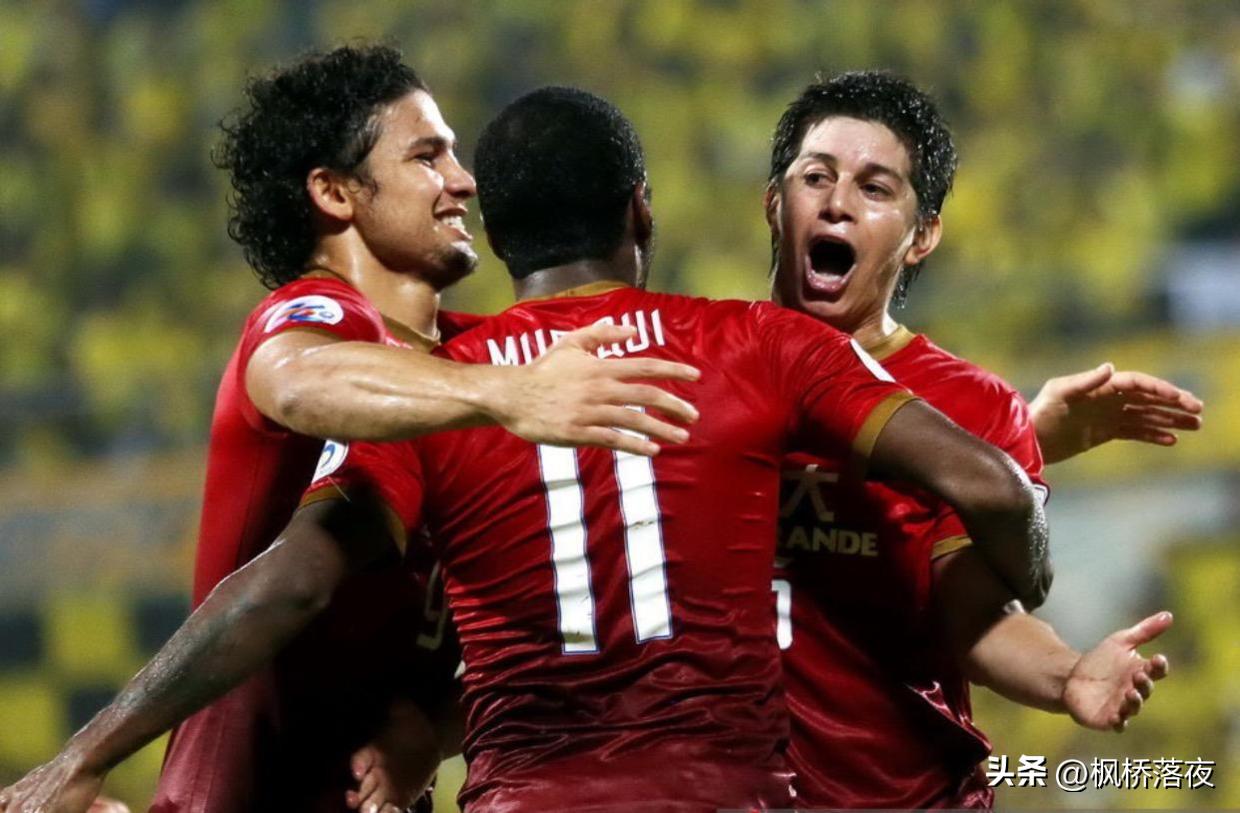 比武磊厉害的中国球员,武磊侧身凌空抽射破门国足2-0