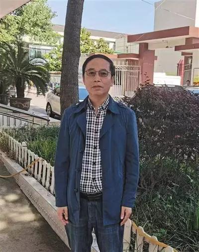 ​作文如做人，做人胜作文聆听吴伟“做人与作文”主题教育报告有感