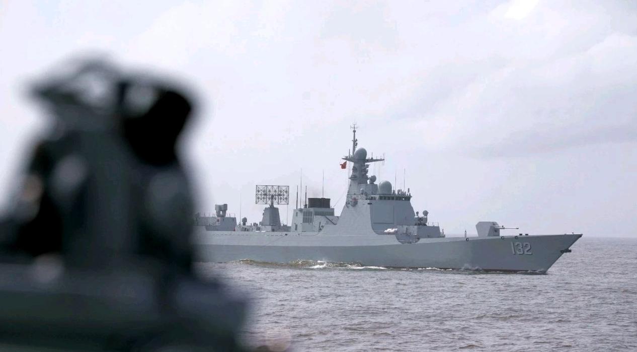 海峡事件余波未消，苏州舰又现身台湾省以东，对日舰完成“硬刚”