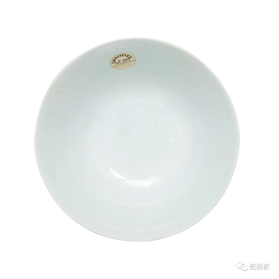 苏富比瓷器秋拍 (苏富比19年香港瓷器春拍)