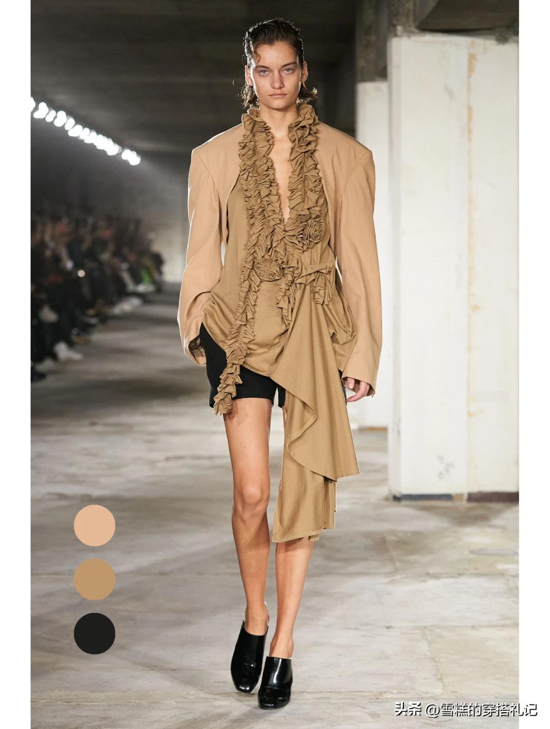 皮肤黑黄的女生穿杏色好看吗,皮肤黑黄适合穿什么色显白