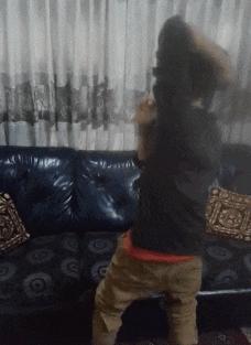 “女友闺蜜深夜约我看海，该注意啥？”