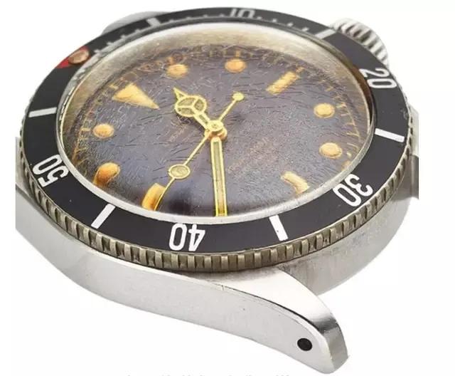 二十年前的帝舵手表能卖多少钱,他买了一百多万的手表