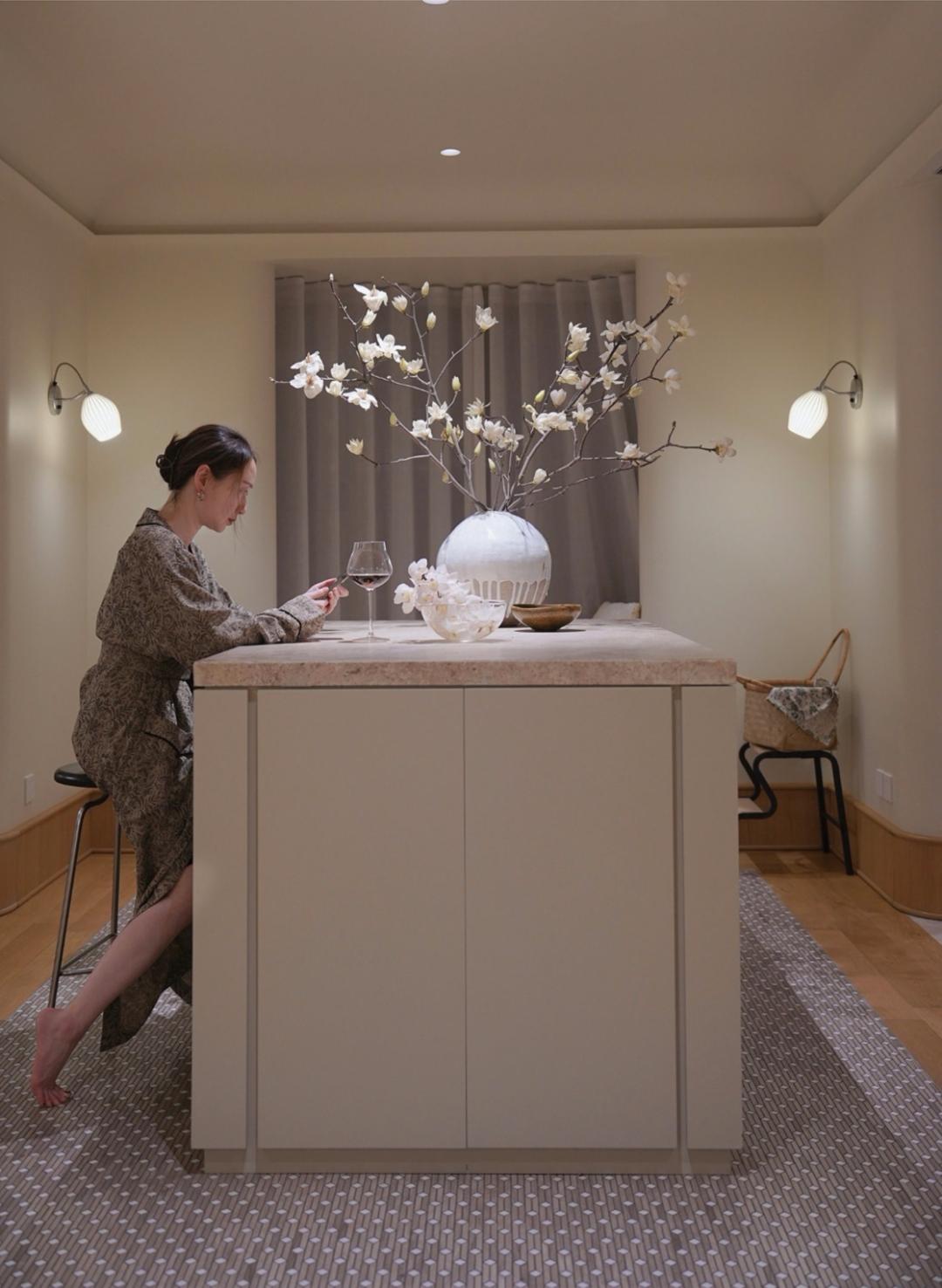 北京夫妻花光积蓄把225㎡改成一居:不要孩子、折腾房子,好任性