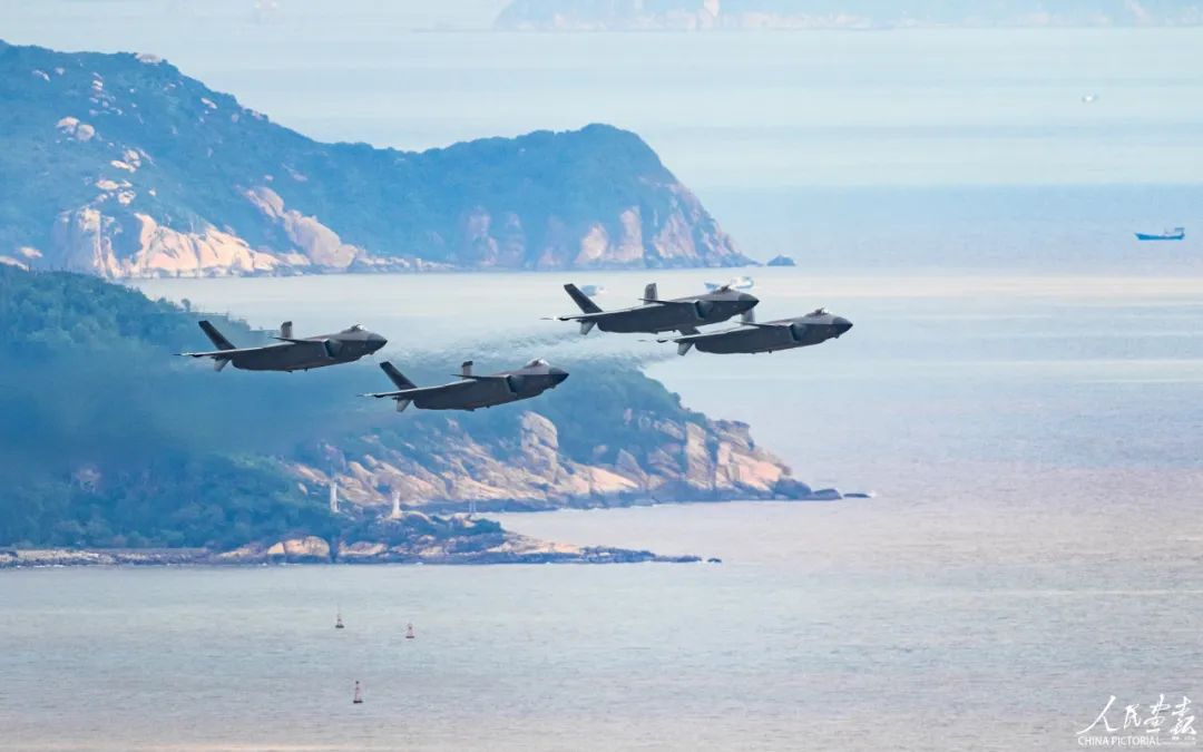 歼20首飞纪录片完整版,歼-20首飞珍贵画面曝光