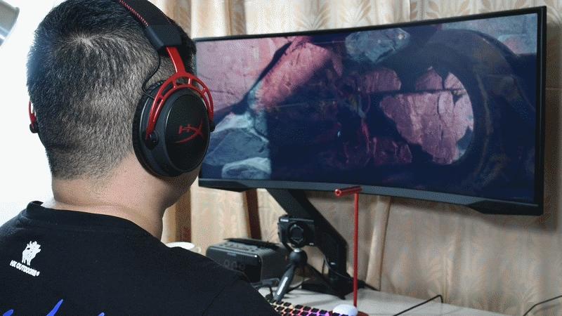 续航炸裂,hyperx阿尔法无线版和有线对比