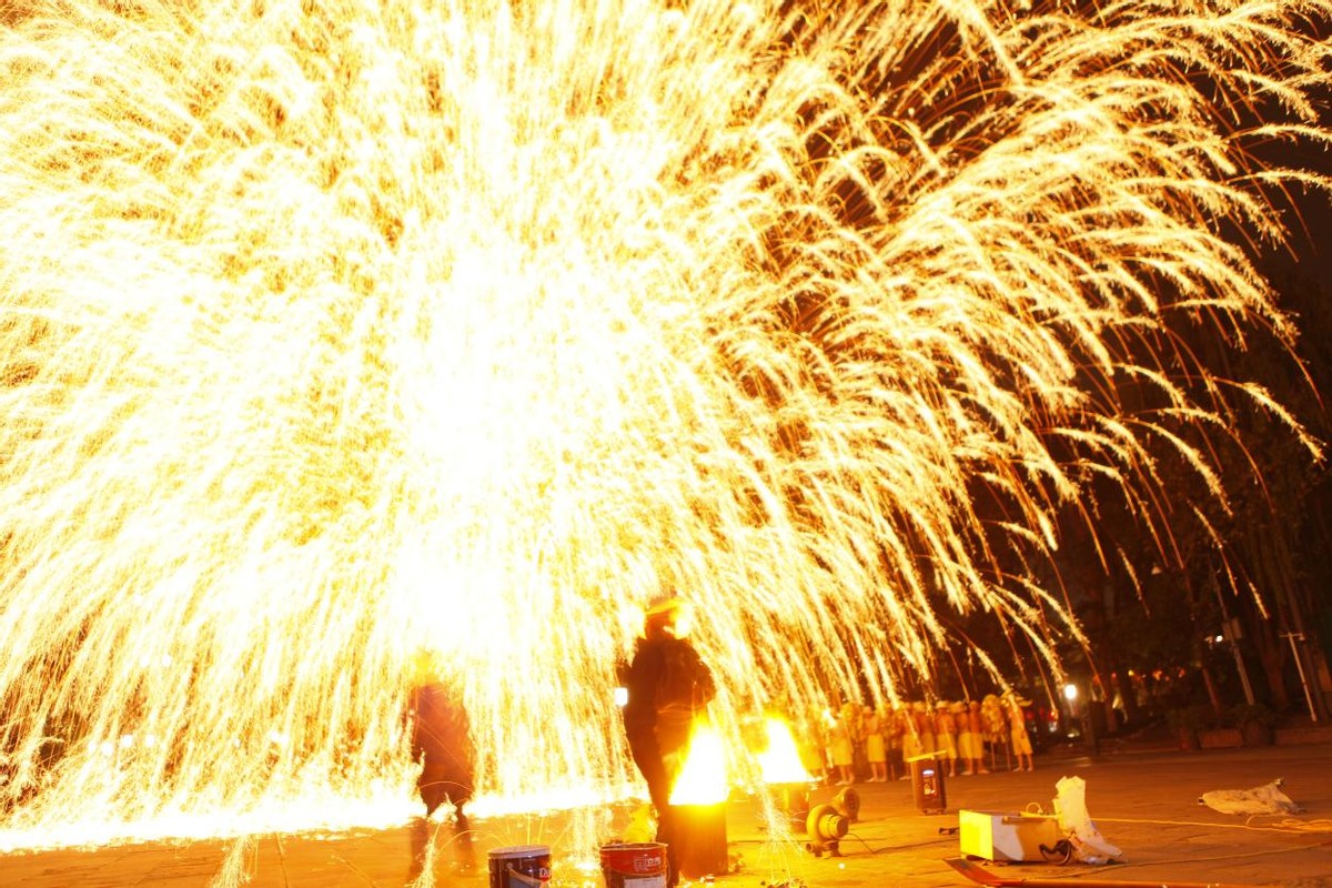 吃兔头喝椰汁,吃兔头和无骨鸡爪