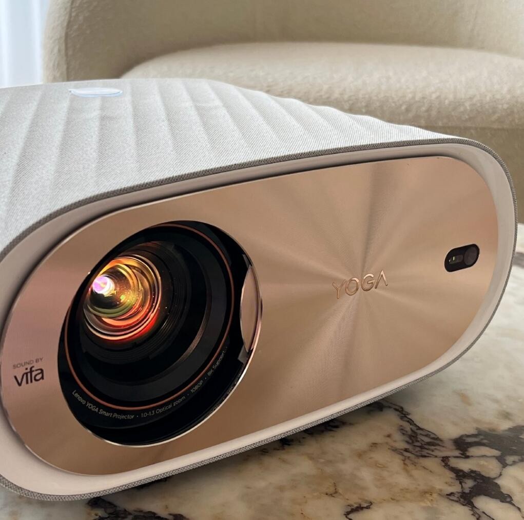 小新100投影介绍,小新100s投影仪手机投屏流畅吗