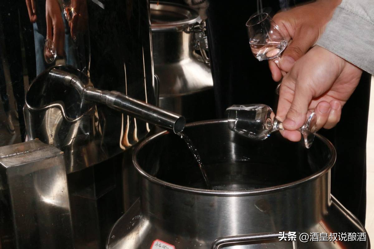 开家酿酒作坊大概投资多少钱,开一家酒坊需要什么资料