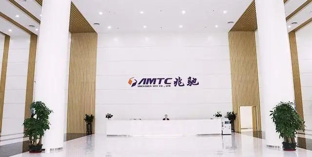 2万5千股民踩雷视频,万名股民踩雷