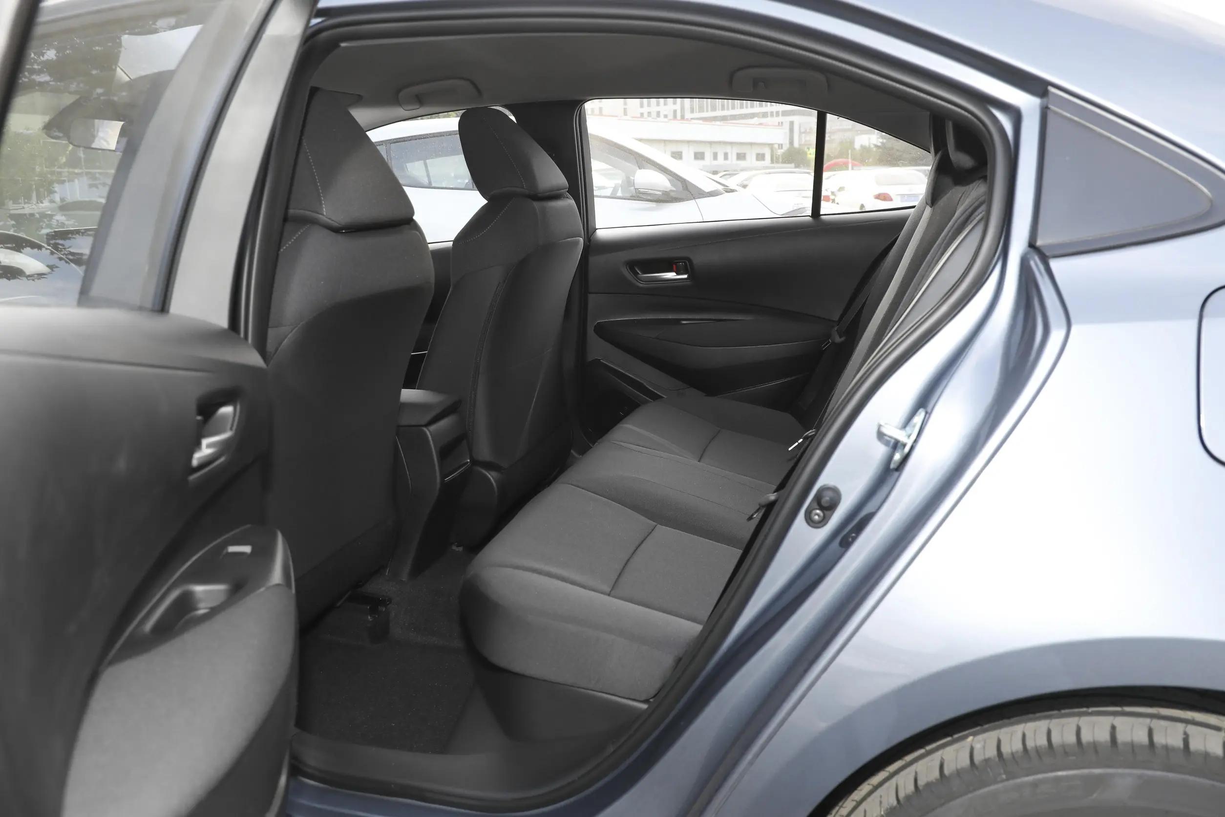 宽敞省油还运动10-15万家轿大推荐,30万左右燃油车油耗低合资suv推荐