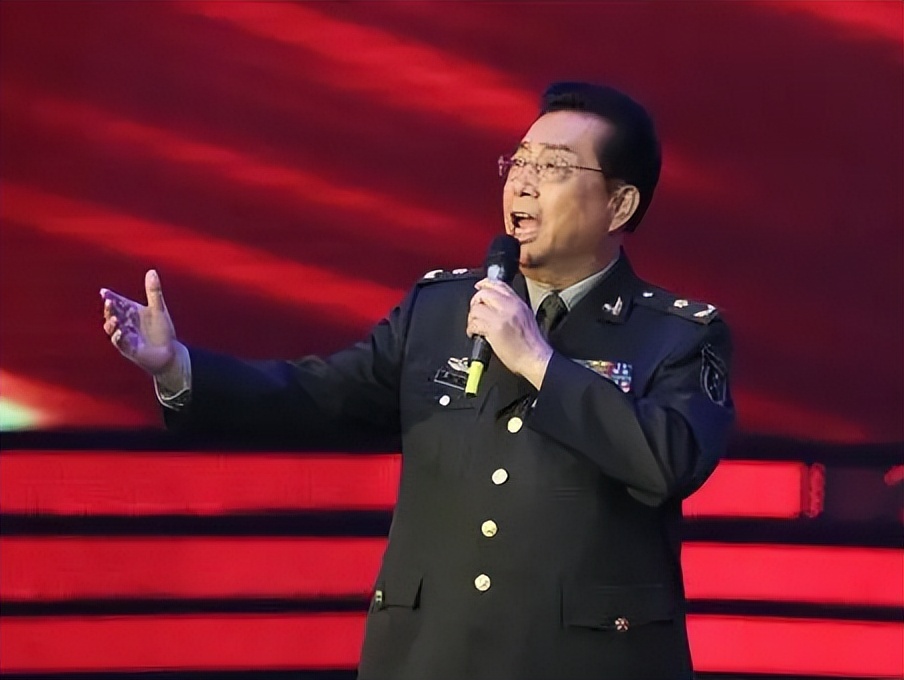 李双江与儿子李贺关系,李贺评价李天一