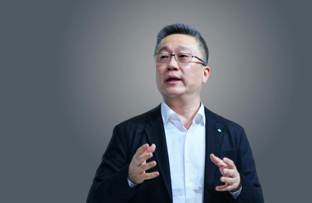 他，曾创中国汽车最大单笔融资，如今*身卖**求存