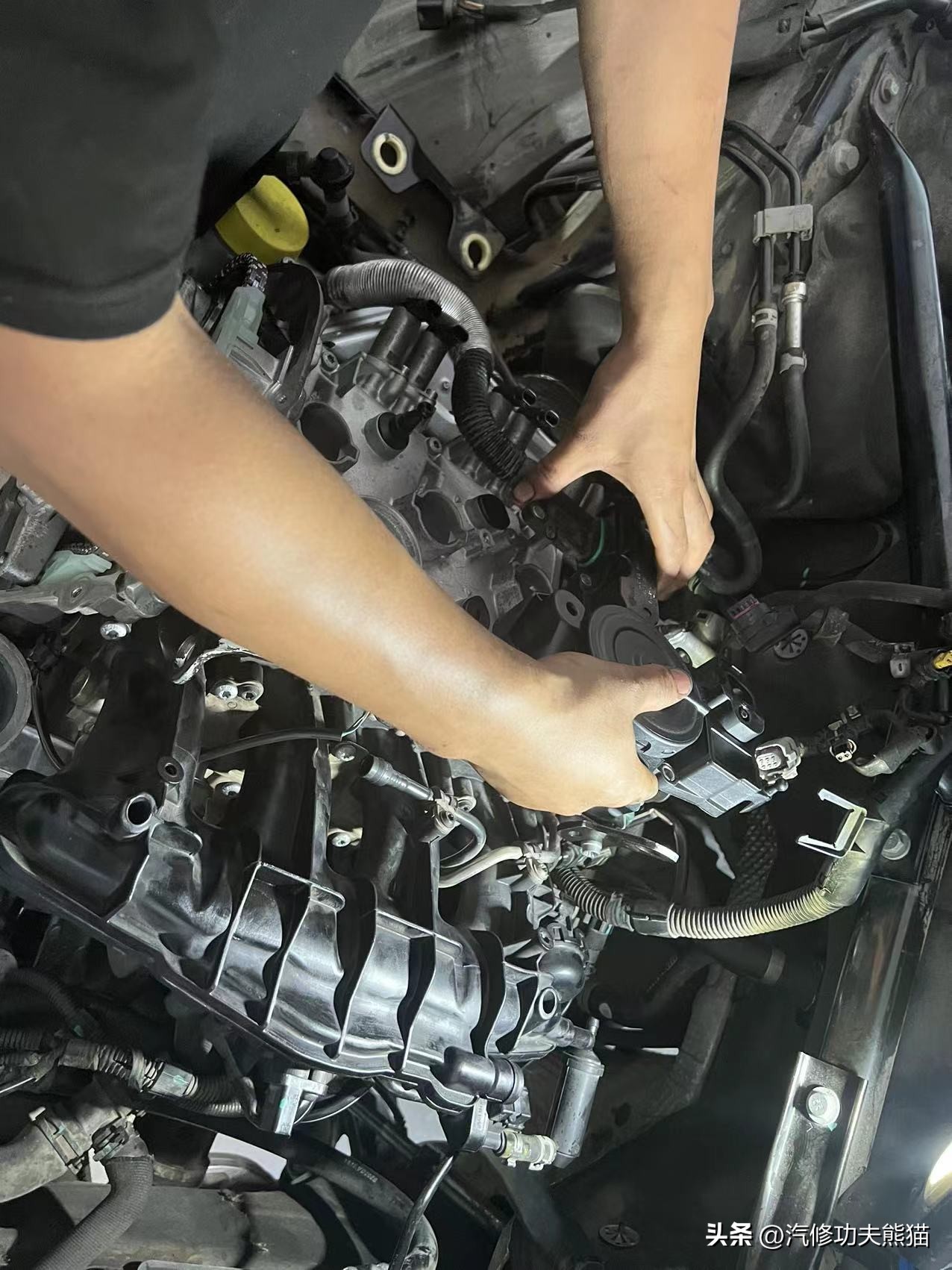 且看你现在机油烧得欢，修的时候给你拉清单，奥迪Q5烧机油怎么修