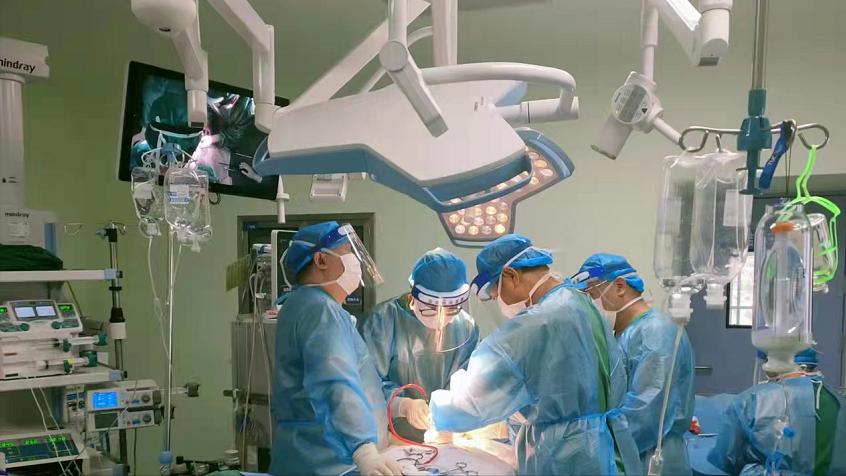 腰腿疼椎管狭窄选什么治疗方法,腰椎管狭窄引起疼怎么治疗