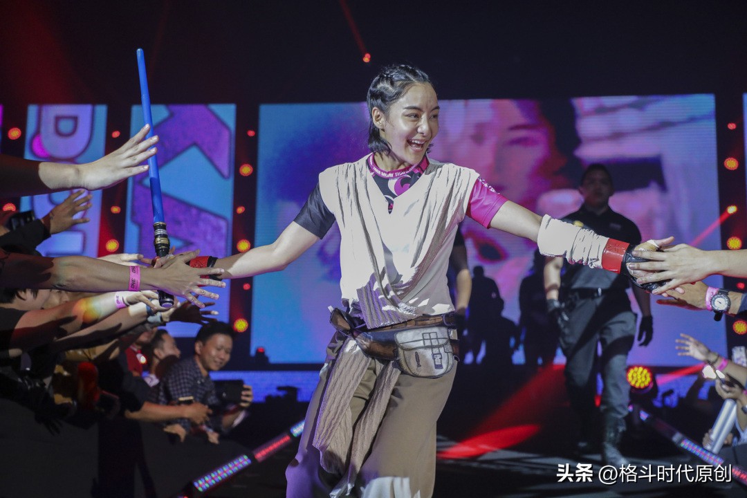 泰国超模走火入魔要打MMA励志全网？真相：让人唏嘘