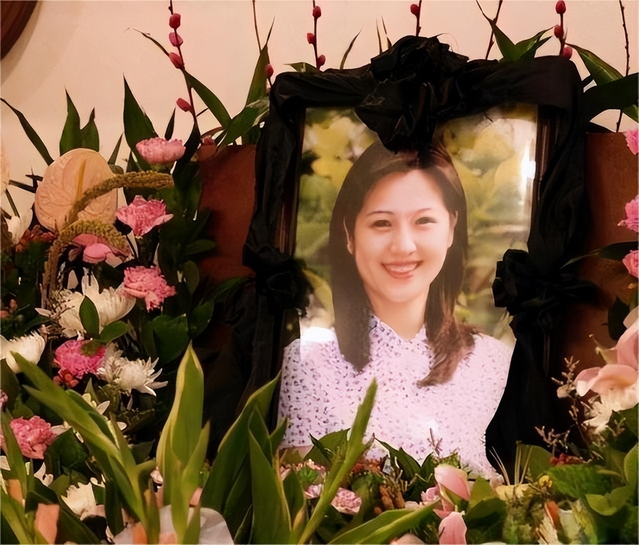 央视再也见不到的5位主持人，以为他们退休享福，其实已悄然离逝