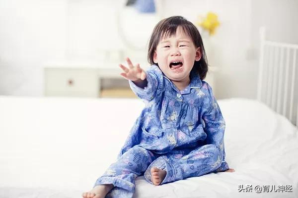 孩子长大到六岁了总哭,孩子6岁了还是爱哭不会表达