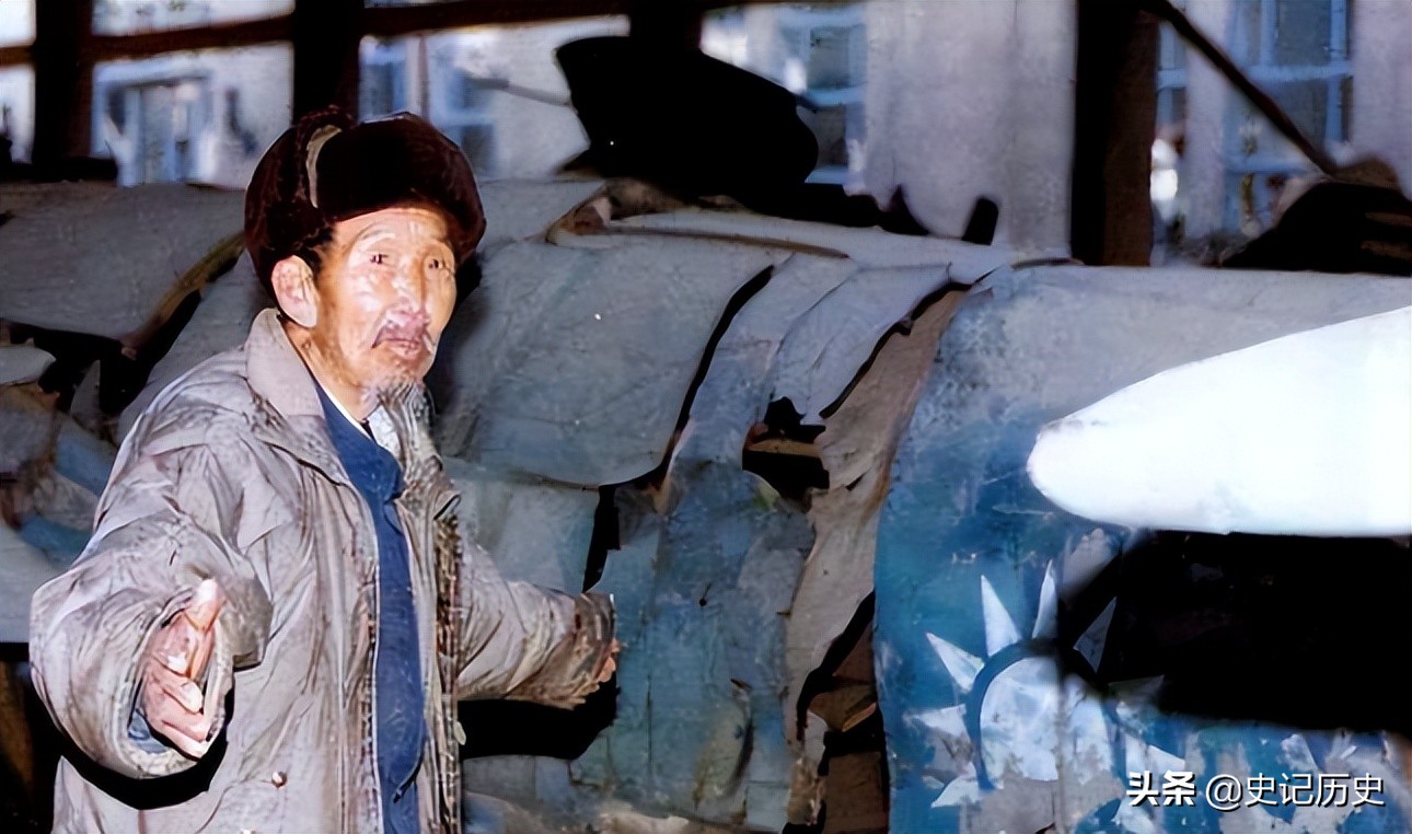 一老人来到部队视频,八旬老农来到兰州军区