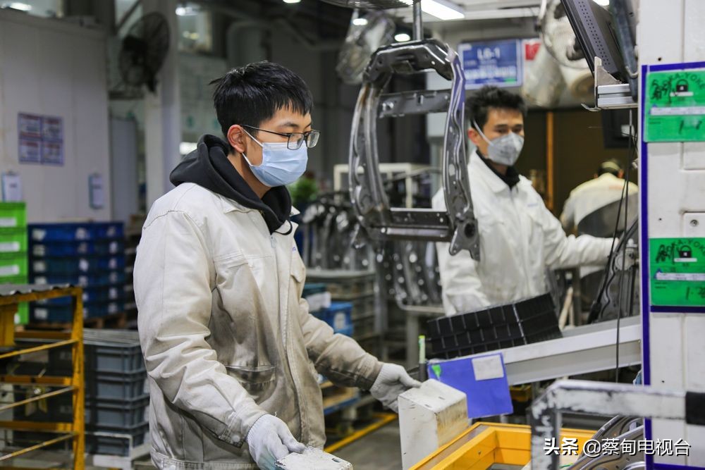 新春走基层新经济产业集聚区,新春走基层新春迎来开门红