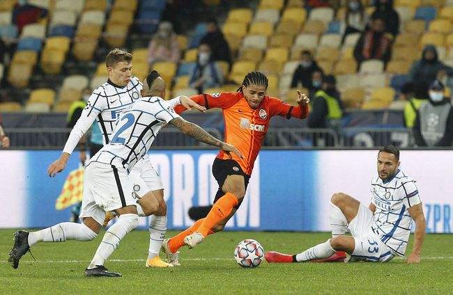 10月10日足球竞彩胜平负分析,8月17日竞彩足球半全场比分预测