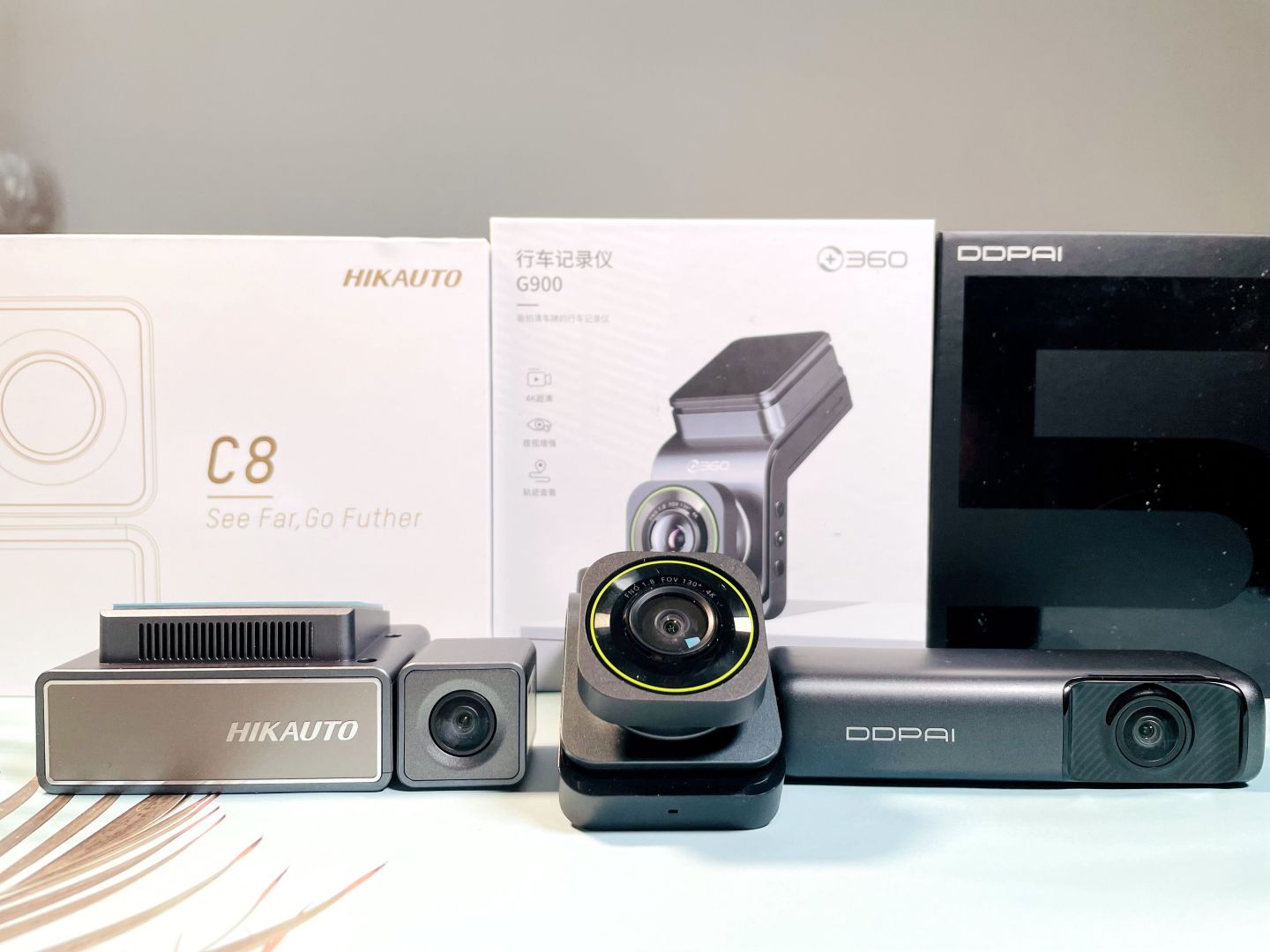 360g900和海康威视c8夜间行车对比,海康威视与360行车记录仪哪个更好