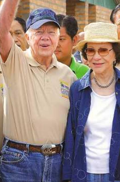 那个曾推动中美建交的美国前总统，退休之后，97岁仍在工地盖房子