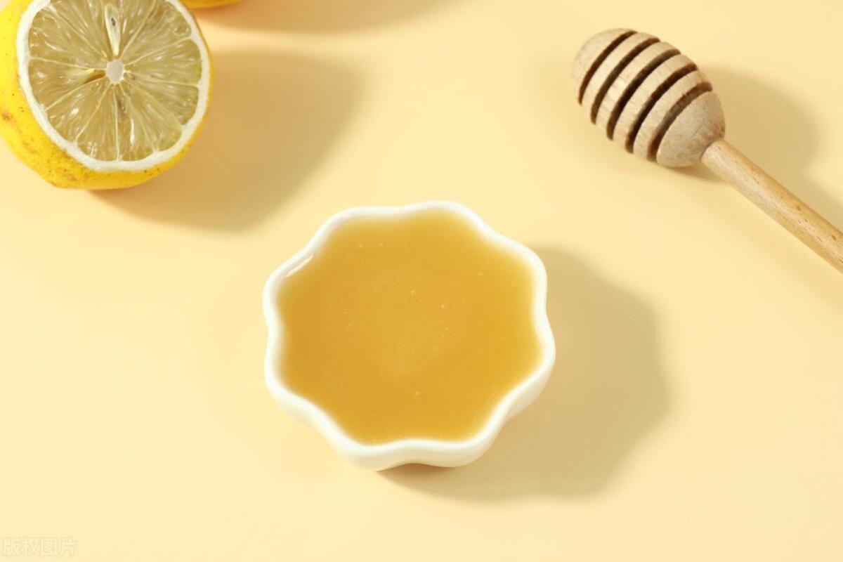 土蜂蜜大概卖多少钱一斤,今年土蜂蜜价格多少钱一斤