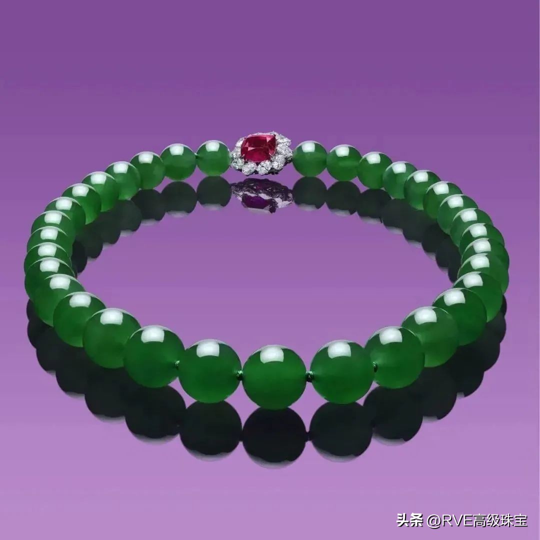 2020全球拍卖最贵十大珠宝 (世界顶级珠宝拍卖会现场)