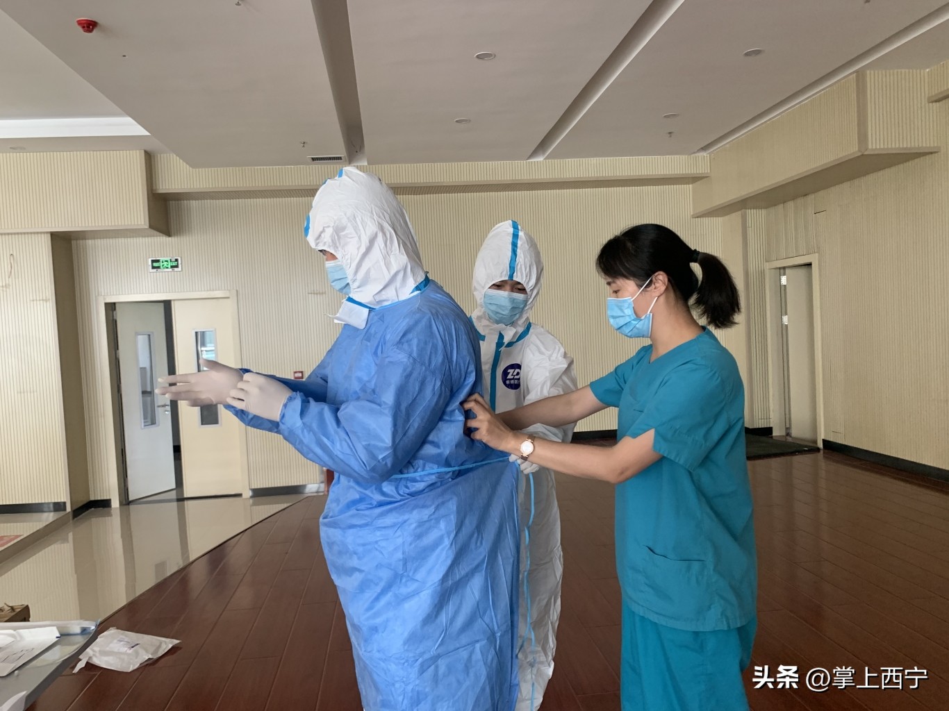 疫情不退,战斗不止,心中有光,无畏前行——记西宁市第一人民医院抗疫一线队员星霞