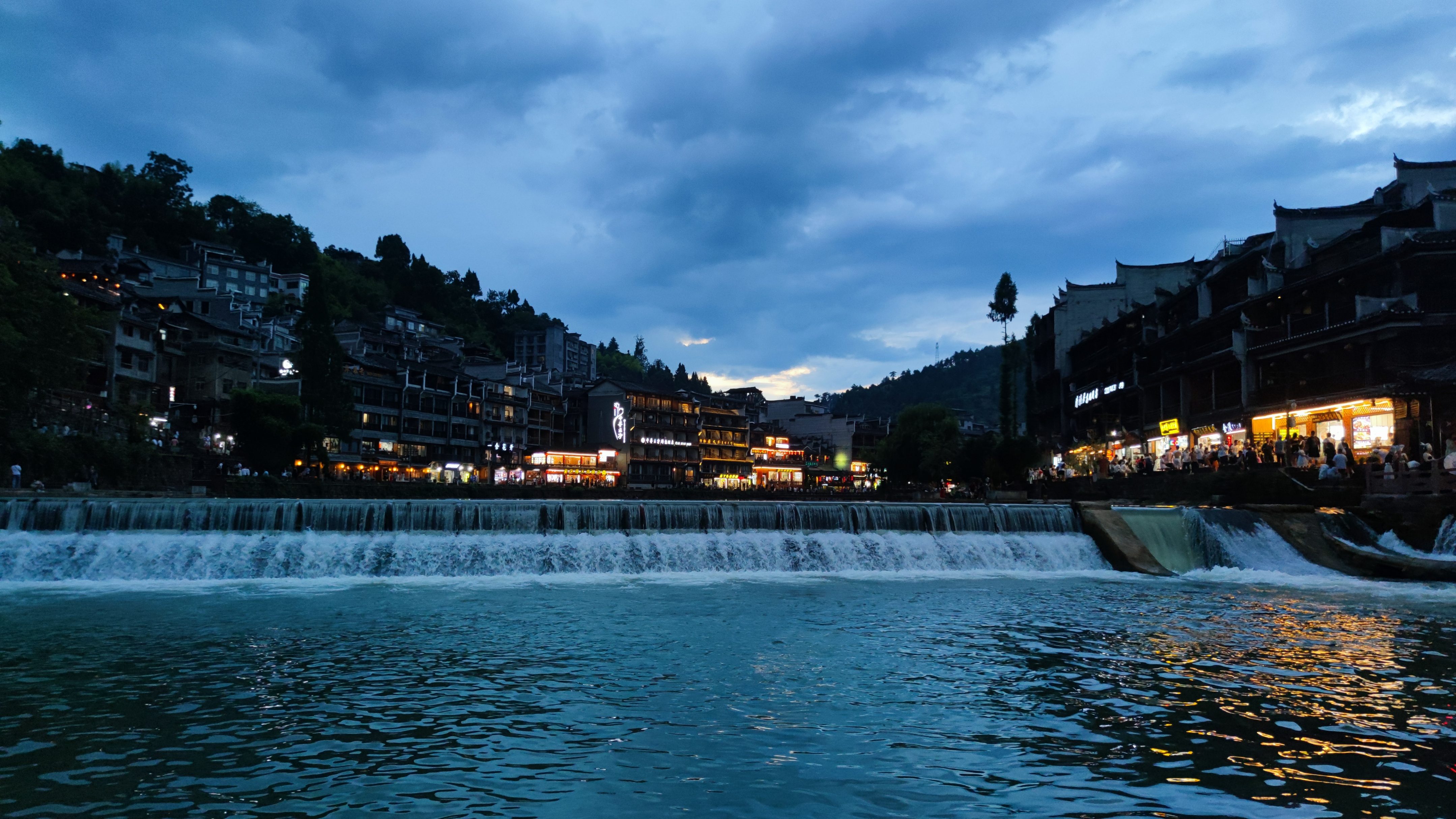 商业化不可持续,商业化少了文化氛围