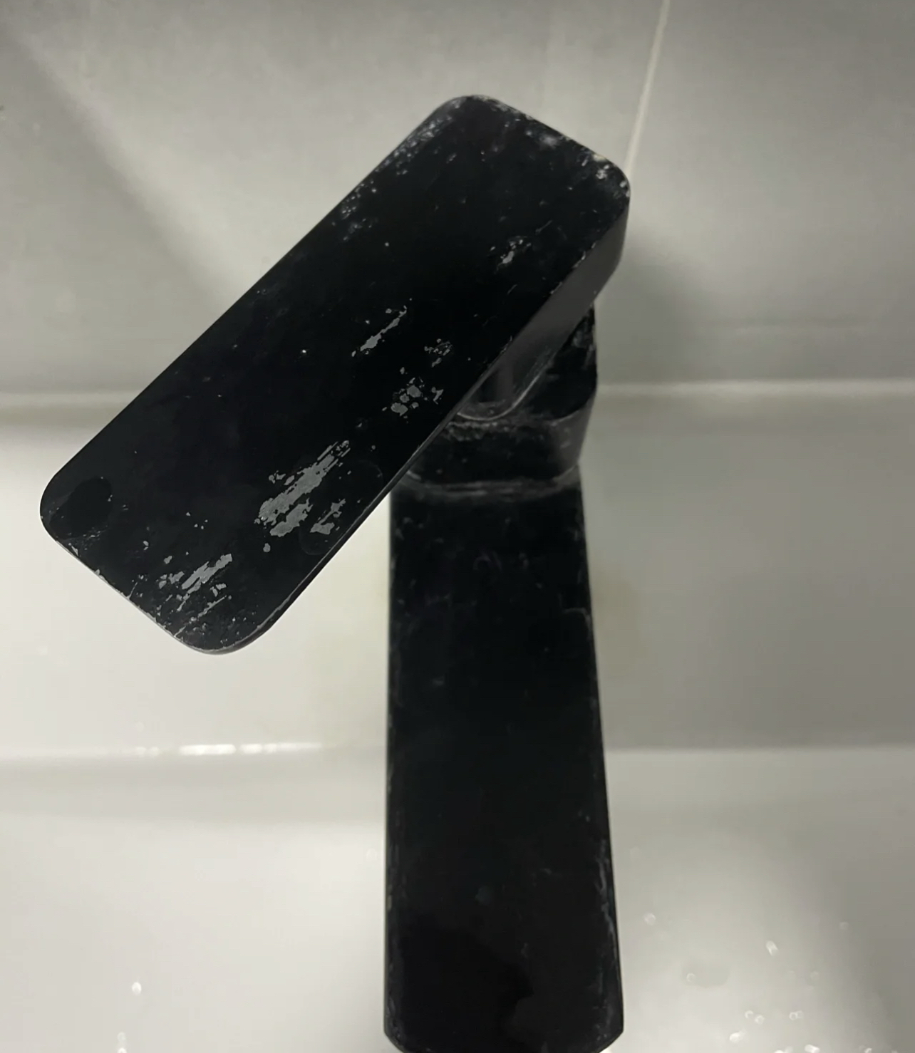 买水龙头是冷热的好还是恒温的好,买水龙头目前怎么买不上当