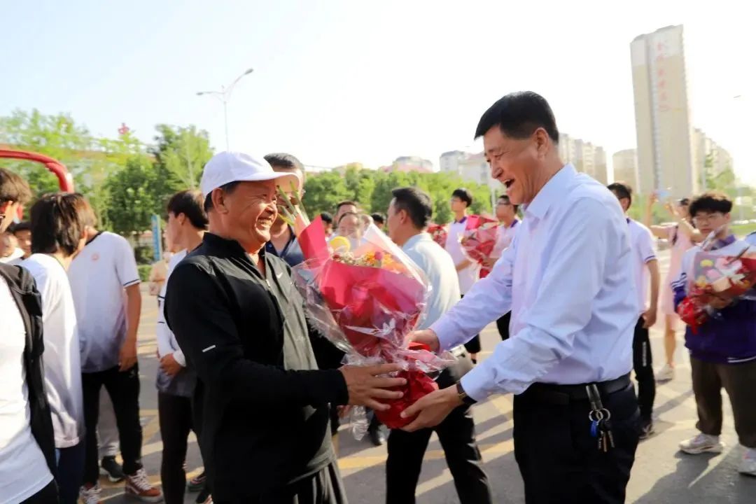 足球热闹,山西热闹非凡