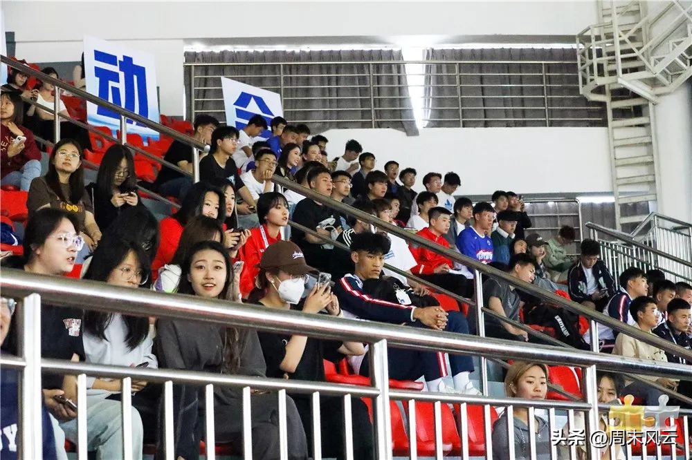 足球比赛高中组,高中足球校园比赛