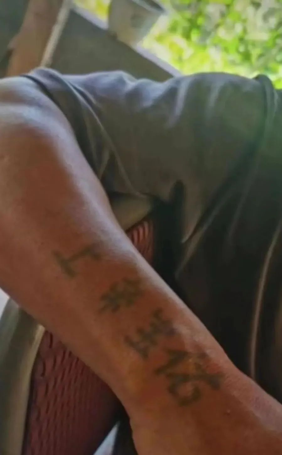 老外纹身汉字,老外汉字纹身