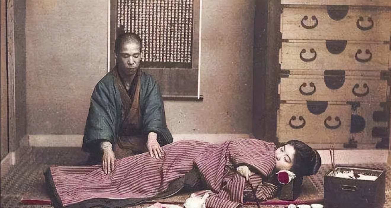 日本奇葩陋习“夜爬”,为了人口繁衍不择手段,上世纪才被废止