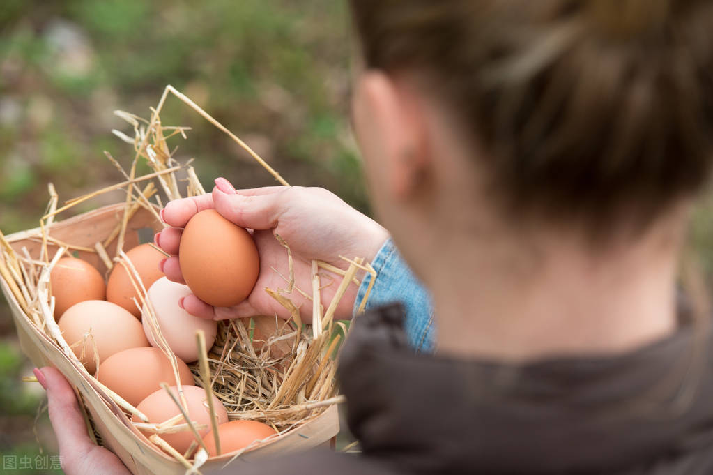 水洗鸡蛋为什么那么干净,用水洗鸡蛋的正确方法