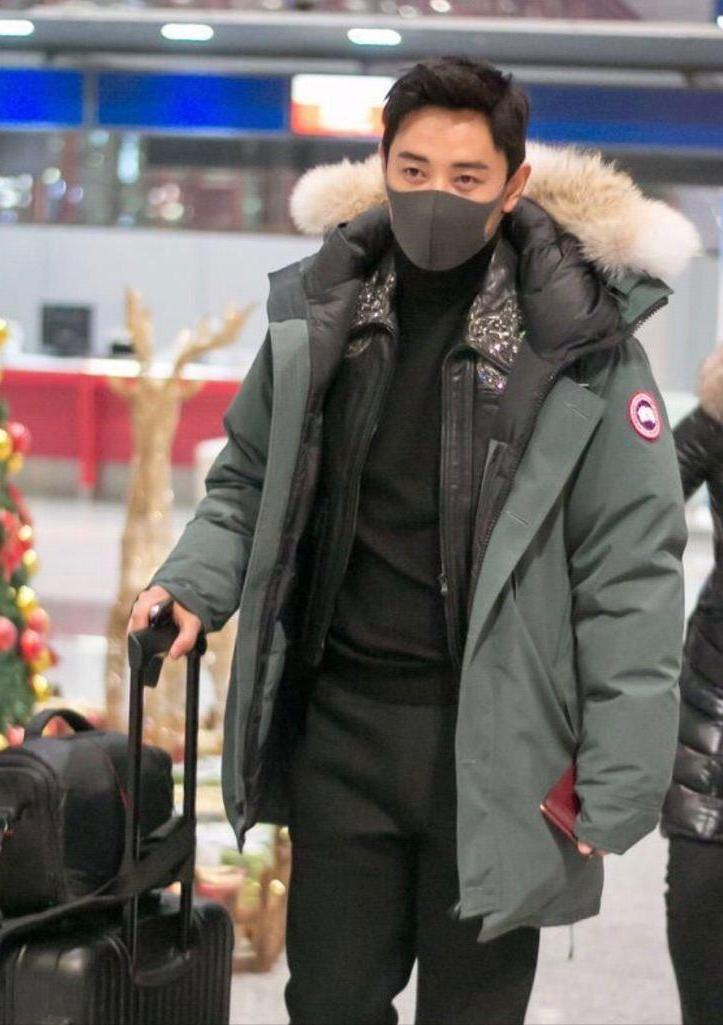 明星穿加拿大鹅都穿什么颜色,明星都爱穿的羊毛品牌