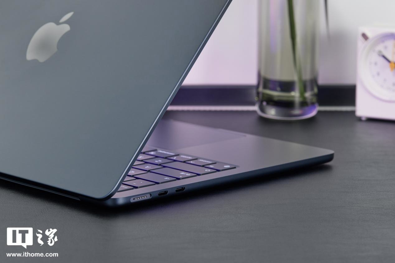 16寸macbookpro古墓丽影2,苹果2022款macbookair测评