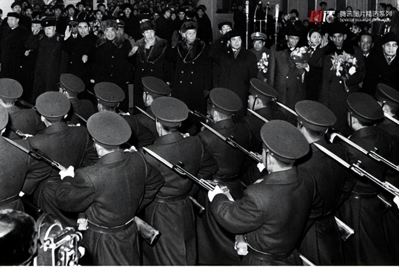 55式校官礼服全套,55式海军将军礼服