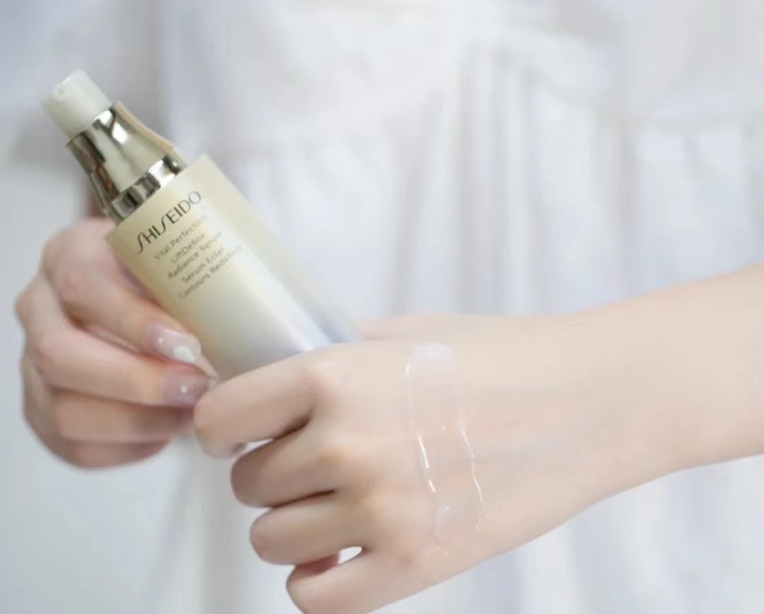 最好用的美白保湿抗皱精华液套装,资生堂精华水哪个好用