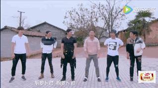 公司年会适合玩什么游戏,年会上最好出个什么节目不冷场