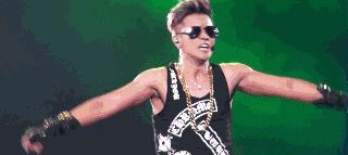 母子恋、咸猪手，看完罗志祥这些黑料，三观直接离家出走！