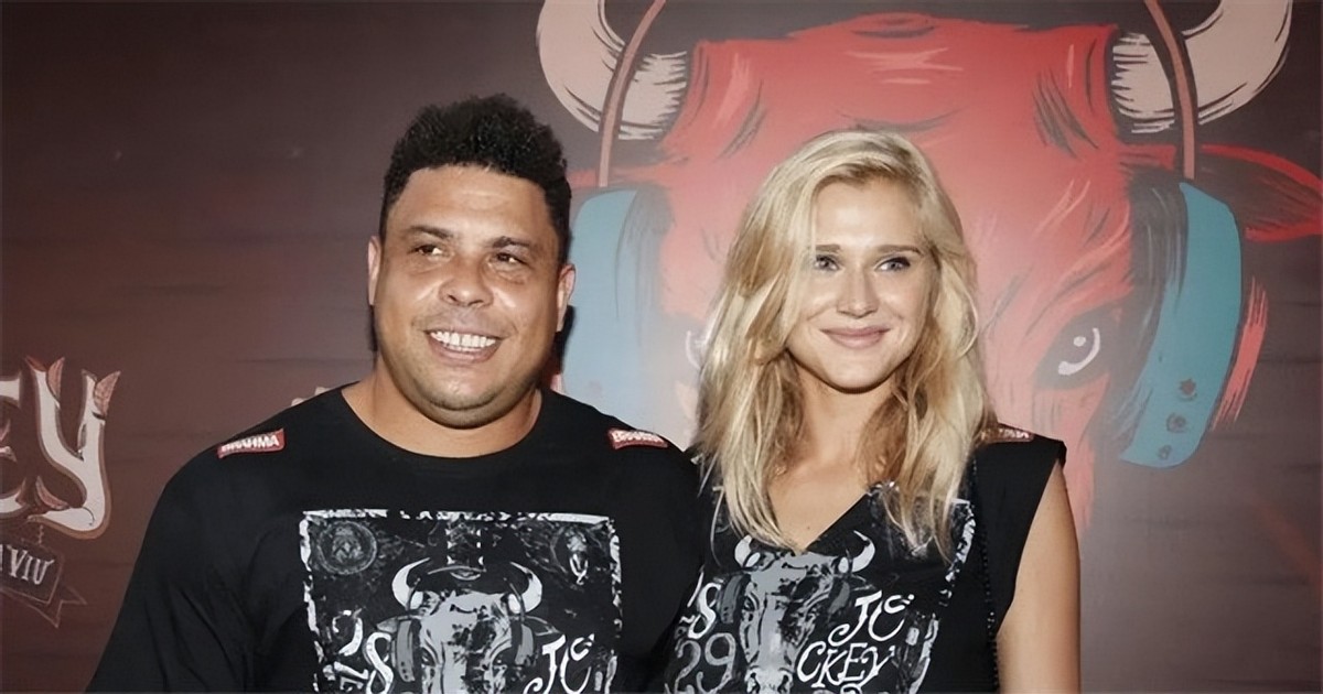 罗纳尔多曾经效力过几个俱乐部,罗纳尔多现身价