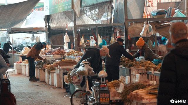 上海最好吃最便宜的火锅在哪里,上海最好吃的小吃在哪几条路上