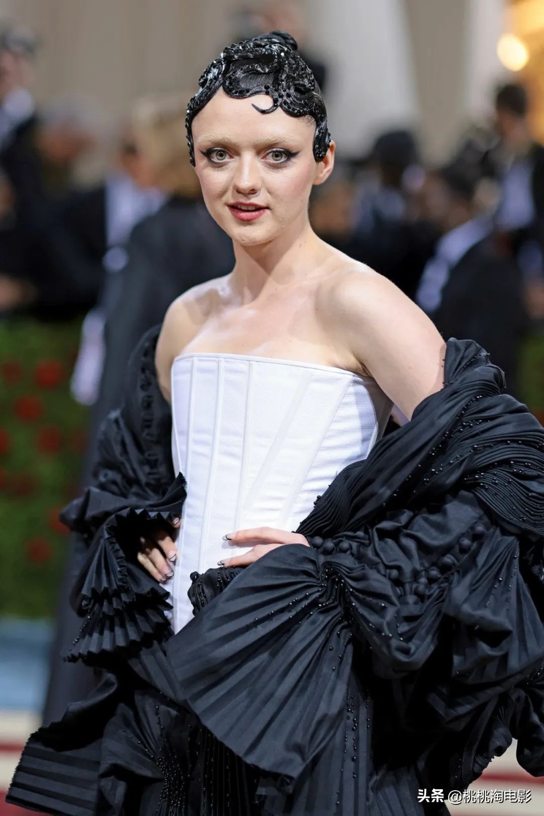 metgala群星红毯造型,2022metgala红毯完整版