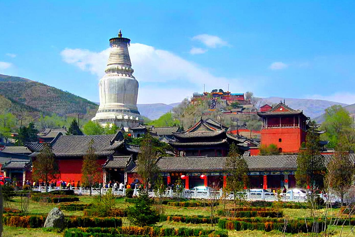 旅游必去景点十大名山,国内五大名山哪个最值得去